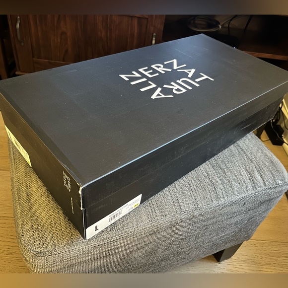 New in box LEATHER comfortable heeled boots! - Picture 15 of 17